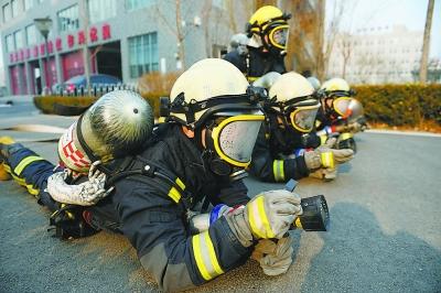 可視、聲音圖像視頻傳輸是消防頭盔新趨勢(shì)